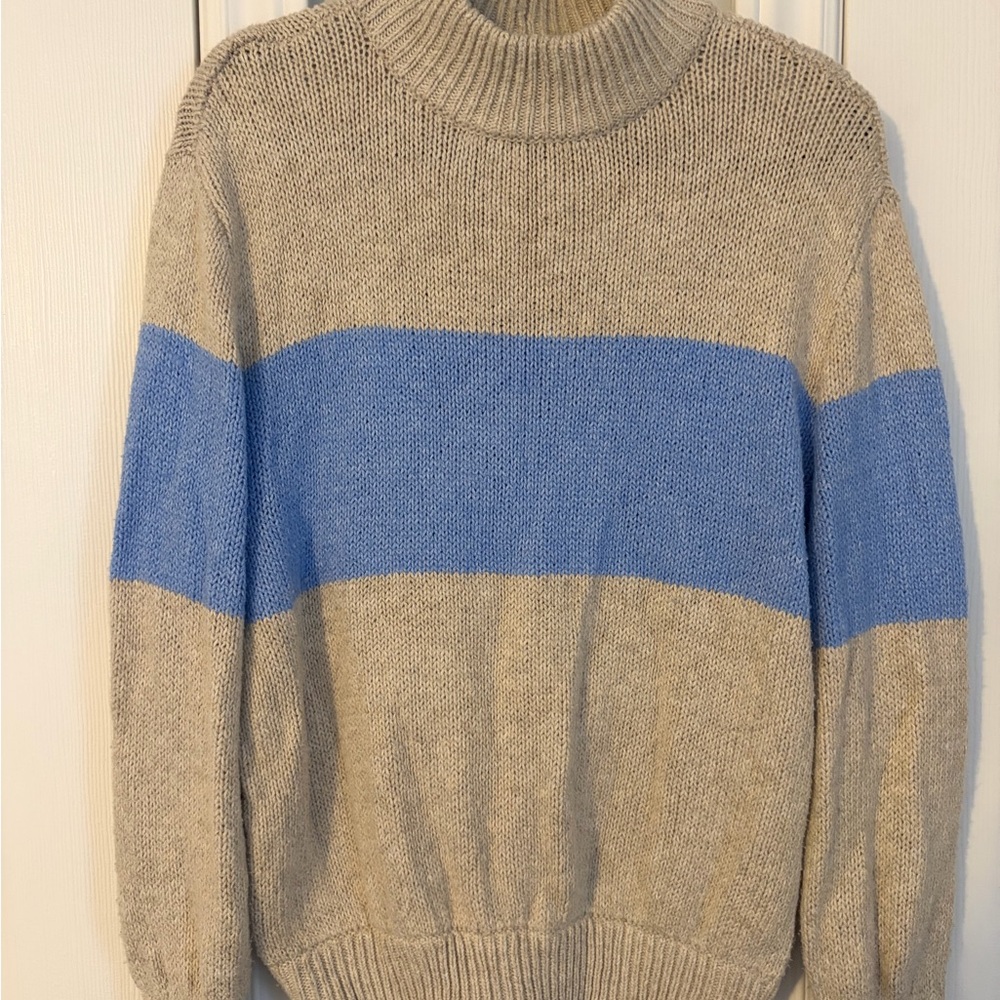 Aerie Women’s Crewneck Colorblock Sweater in Beige and Light Blue Size Medium
